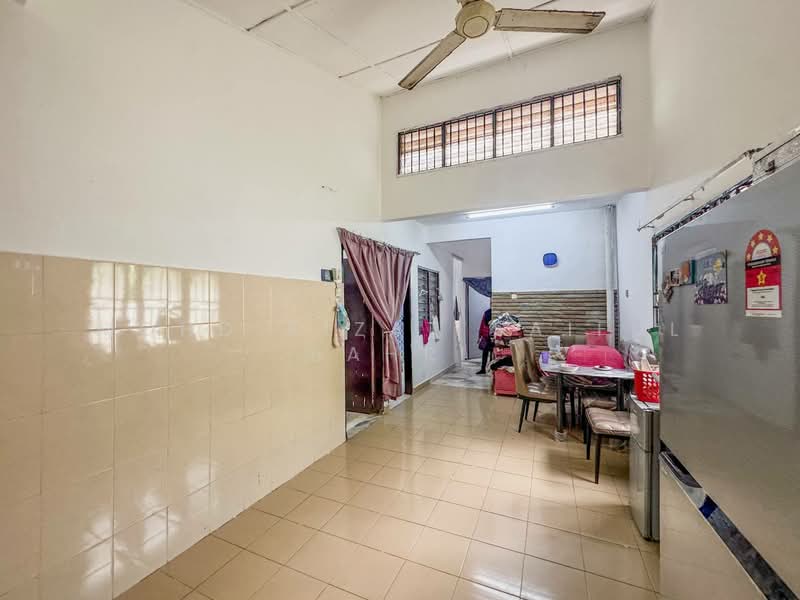 Rumah Teres 1 Tingkat untuk Dijual di Taman Bukit Mewah (Kajang) - Mohd Aizat Saiful Bahri - Interior - PropertyGuru.com.my