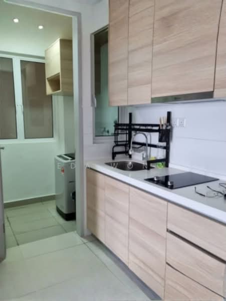 Servis Apartment untuk Disewa di RYAN & MIHO - Eda Wong - Kitchen - PropertyGuru.com.my
