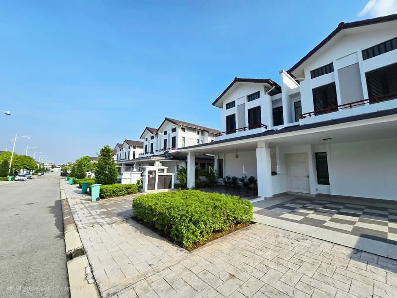 Semi-Detached House for Sale in Eco Majestic (Semenyih) - Jesslyn Lee - Exterior - PropertyGuru.com.my