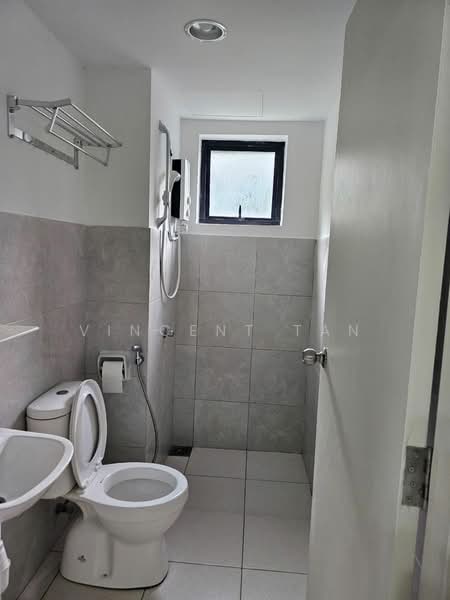 Condominium for Rent at TRI PINNACLE - Vincent Tan - Bathroom - PropertyGuru.com.my
