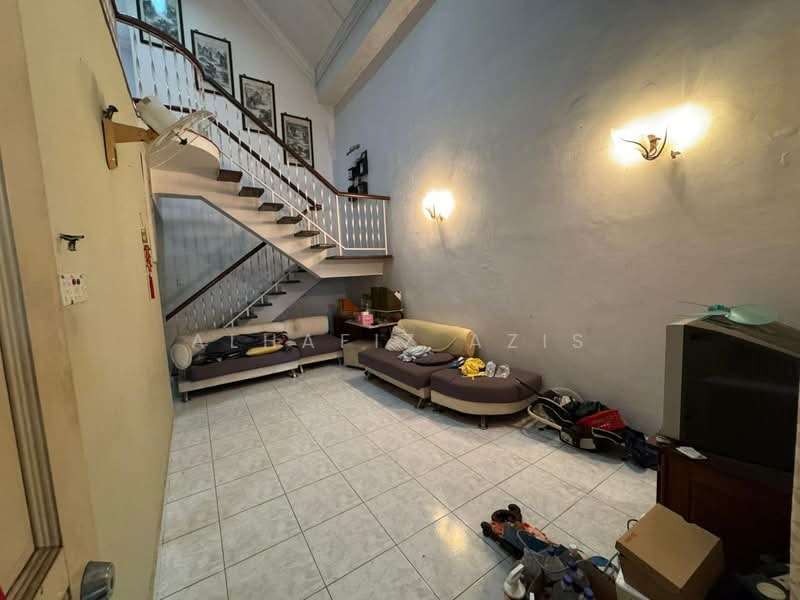 Rumah Teres 1.5 Tingkat untuk Dijual di Taman Rinting (Masai) - ALHAFIZ AZIS - Living Room - PropertyGuru.com.my