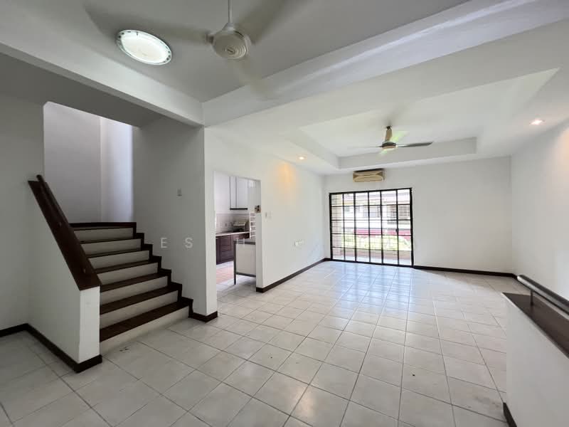 Townhouse for Sale in Sunway Damansara (Kota Damansara) - Esther Lim - Living Room - PropertyGuru.com.my