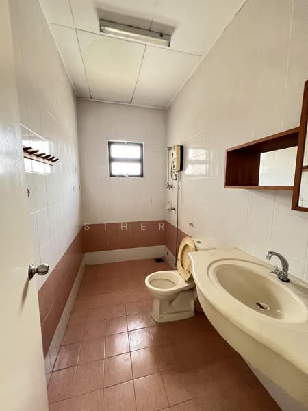 Townhouse for Sale in Sunway Damansara (Kota Damansara) - Esther Lim - Bathroom - PropertyGuru.com.my