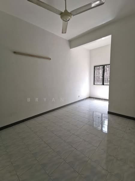 2-storey Terraced House for Sale in Tanjung Bungah (Penang) - Bryan Teng - Living Room - PropertyGuru.com.my