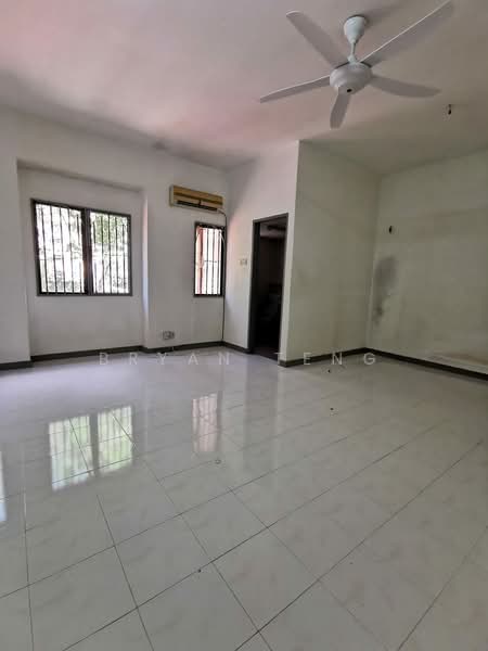 2-storey Terraced House for Sale in Tanjung Bungah (Penang) - Bryan Teng - Living Room - PropertyGuru.com.my