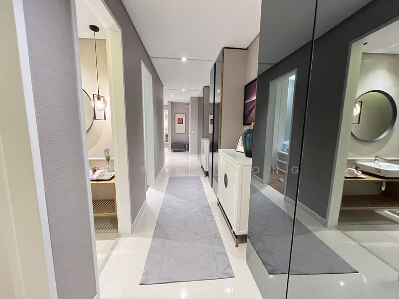 Kondominium untuk Dijual di Oaka Residences - Berry Choong - Corridor - PropertyGuru.com.my