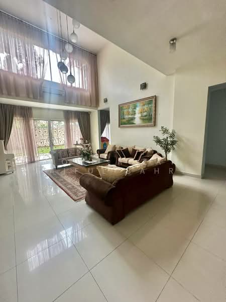 Bungalow for Sale in Kayangan Heights (Shah Alam) - Mohd Aizat Saiful Bahri - Living Room - PropertyGuru.com.my