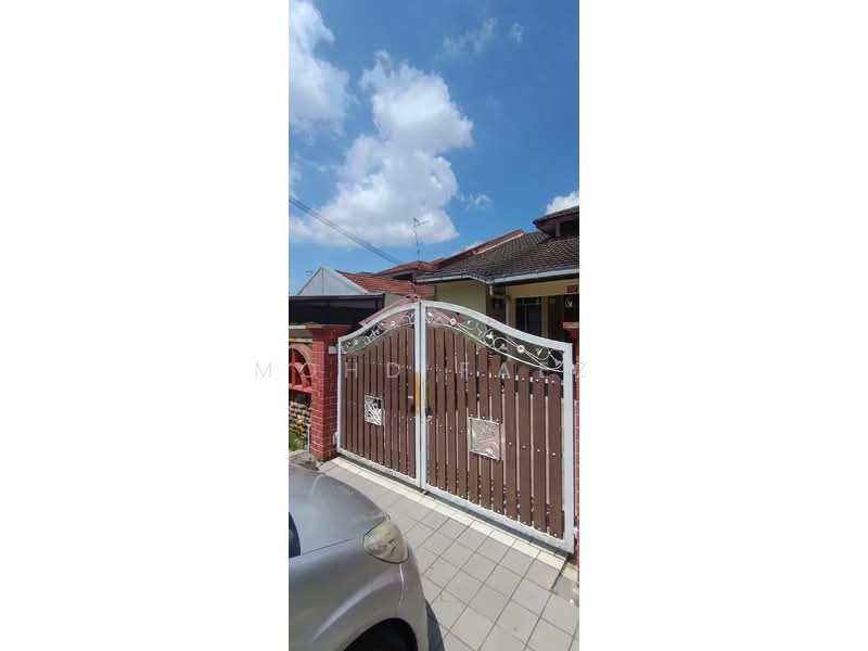 Rumah Teres 1 Tingkat untuk Dijual di Taman Puteri Wangsa (Ulu Tiram) - Mohd Faez - Exterior - PropertyGuru.com.my
