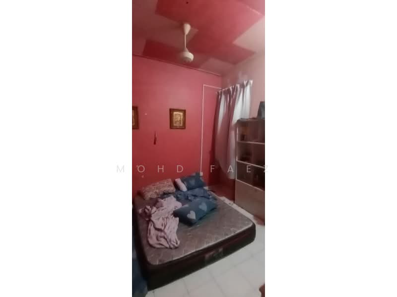 Rumah Teres 1 Tingkat untuk Dijual di Taman Puteri Wangsa (Ulu Tiram) - Mohd Faez - Bedroom - PropertyGuru.com.my