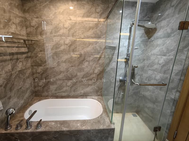 Service Residence for Rent at R&F Princess Cove Phase 1 - Pik  Kwong Lau - Bathroom - PropertyGuru.com.my
