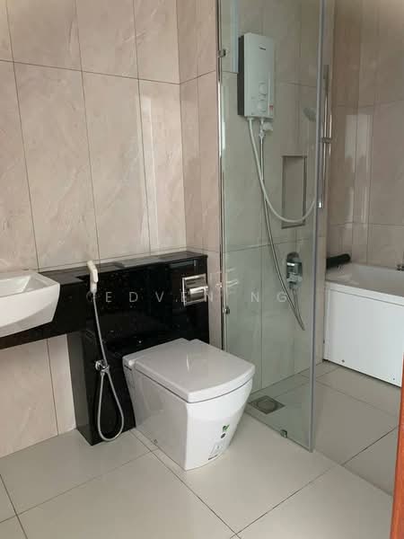 Condominium for Sale at The WaterEdge (Pinggiran Air) - Edven Ng - Bathroom - PropertyGuru.com.my