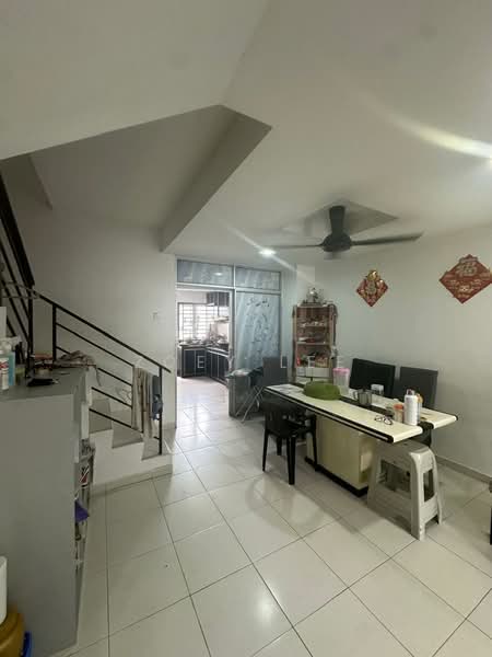 2.5-storey Terraced House for Sale in Taman Scientex Pasir Gudang (Pasir Gudang) - Zoey Lee - Living Room - PropertyGuru.com.my