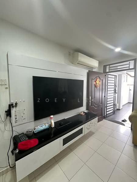 2.5-storey Terraced House for Sale in Taman Scientex Pasir Gudang (Pasir Gudang) - Zoey Lee - Living Room - PropertyGuru.com.my