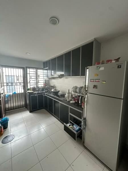 2.5-storey Terraced House for Sale in Taman Scientex Pasir Gudang (Pasir Gudang) - Zoey Lee - Kitchen - PropertyGuru.com.my