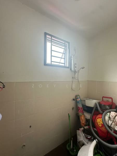 2.5-storey Terraced House for Sale in Taman Scientex Pasir Gudang (Pasir Gudang) - Zoey Lee - Bathroom - PropertyGuru.com.my