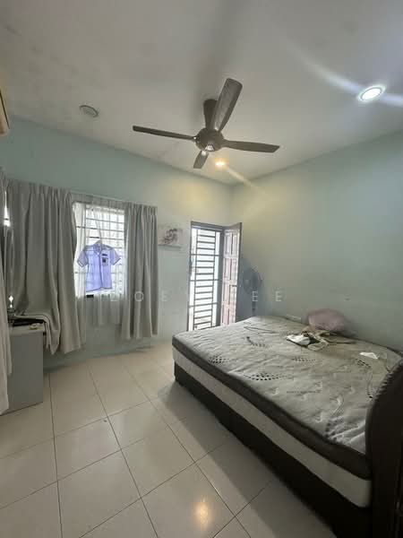 2.5-storey Terraced House for Sale in Taman Scientex Pasir Gudang (Pasir Gudang) - Zoey Lee - Bedroom - PropertyGuru.com.my