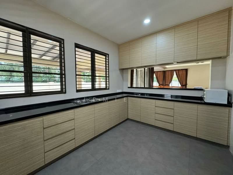Bungalow for Rent in Bukit Kesenangan (Johor Bahru) - Jemie . - PropertyGuru.com.my