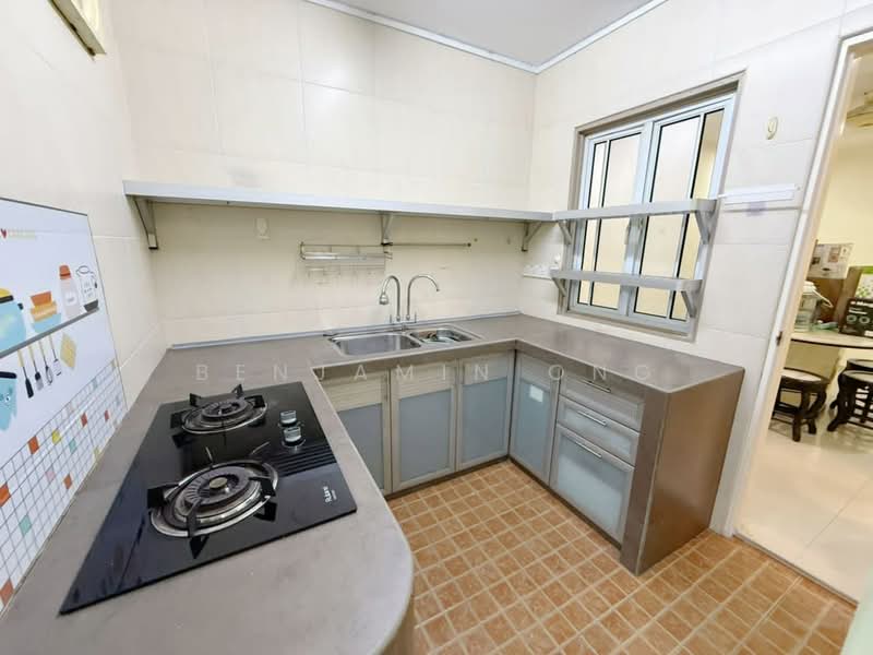2-storey Terraced House for Sale in Taman Putri Kulai (Kulai) - Benjamin Ong - Kitchen - PropertyGuru.com.my