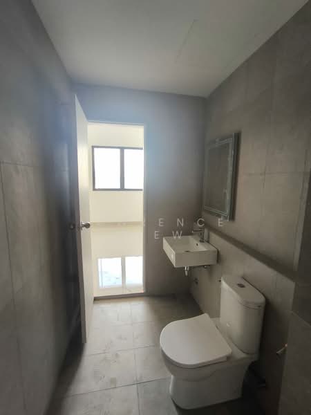 Service Residence for Sale at D'Sini Residences - LAWRENCE LIEW - Bathroom - PropertyGuru.com.my