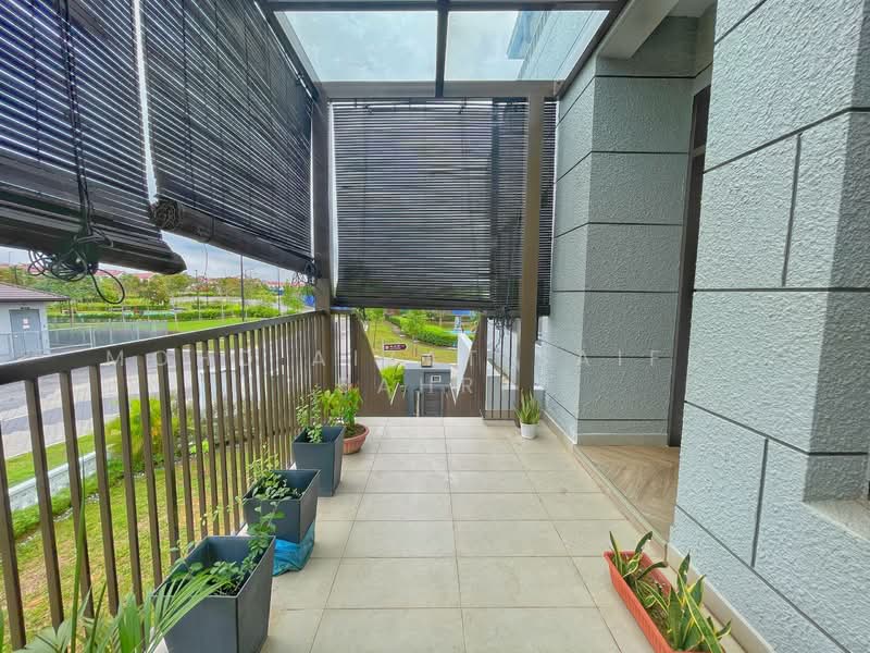 Rumah Teres 3 Tingkat untuk Dijual di Cyberjaya (Selangor) - Mohd Aizat Saiful Bahri - Balcony - PropertyGuru.com.my