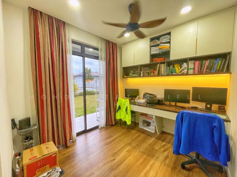 Rumah Teres 3 Tingkat untuk Dijual di Cyberjaya (Selangor) - Mohd Aizat Saiful Bahri - Study - PropertyGuru.com.my