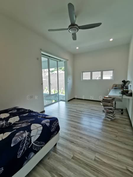3 STOREY BUNGALOW FOR SALE MINDEN HEIGHTS - 2