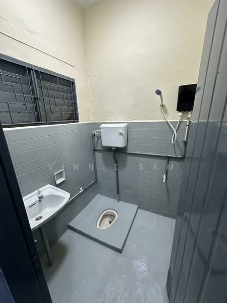 Rumah Teres 2 Tingkat untuk Disewa di Taman Sri Tebrau (Johor Bahru) - Vinnie Sam - PropertyGuru.com.my