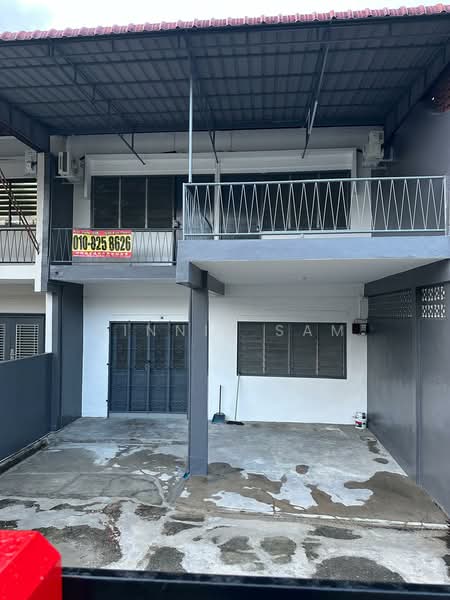 Rumah Teres 2 Tingkat untuk Disewa di Taman Sri Tebrau (Johor Bahru) - Vinnie Sam - PropertyGuru.com.my
