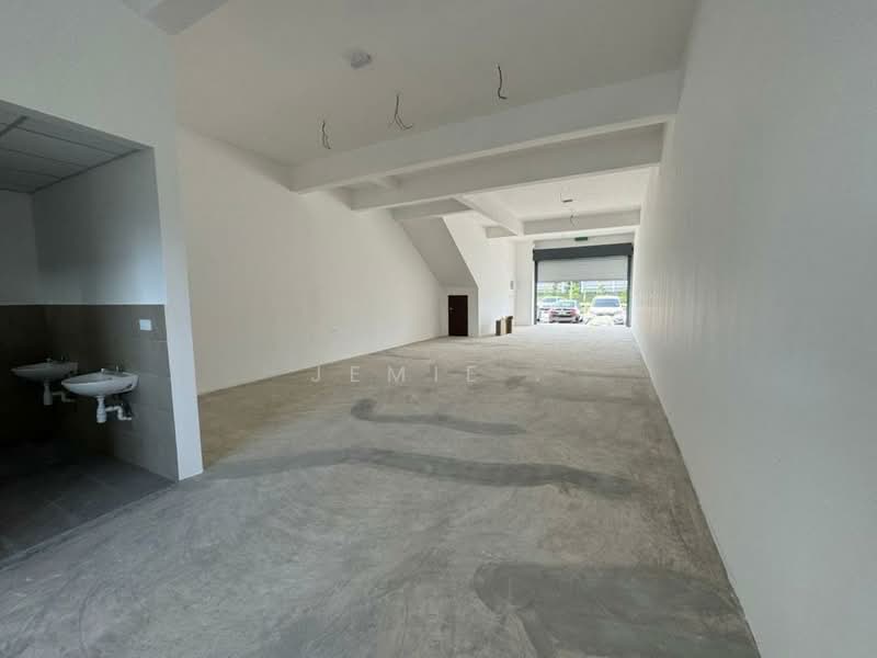 Shop for Rent in Austin Crest (Johor Bahru) - Jemie . - Interior - PropertyGuru.com.my