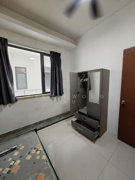 Service Residence for Rent at R&F Princess Cove Phase 1 - Pik Kwong Lau - Bedroom - PropertyGuru.com.my
