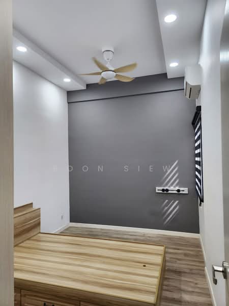 Kondominium untuk Dijual di Novus - Boon Siew - Bedroom - PropertyGuru.com.my