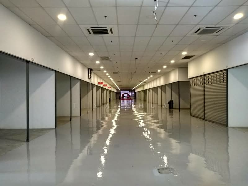 Rumah Niaga untuk Disewa di Subang (Selangor) - Tina Chua - Corridor - PropertyGuru.com.my