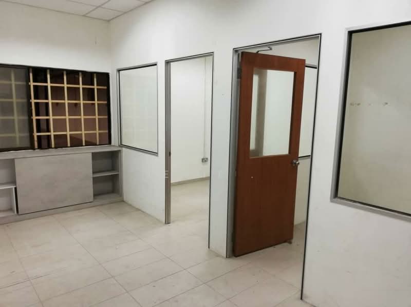 Kilang untuk Disewa di Taman Tan Sri Yaacob (Johor Bahru) - Jemie . - PropertyGuru.com.my