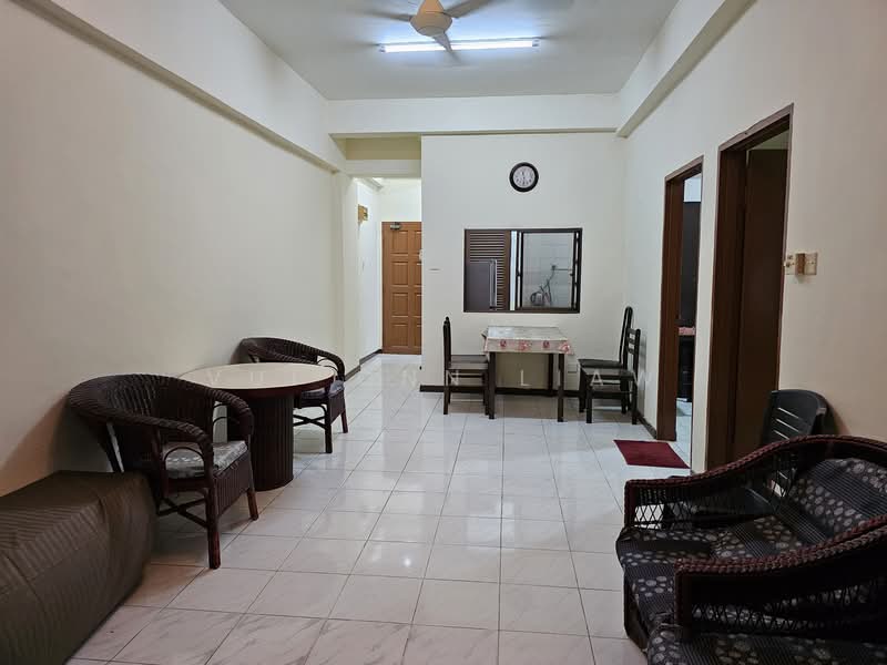Apartment for Rent at Api Api Apartment - Vui Onn Liaw - Living Room - PropertyGuru.com.my