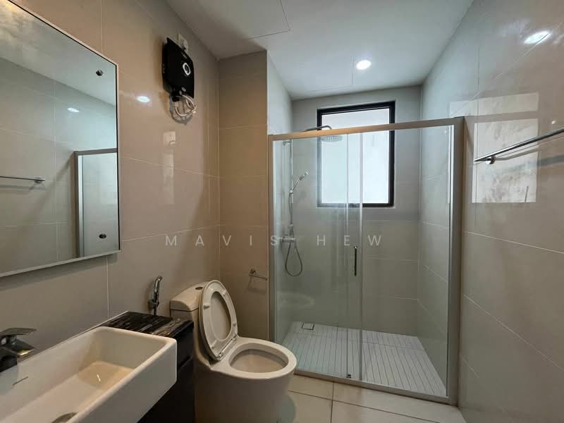Condominium for Rent at Lovell @ Country Garden Danga Bay - Mavis Hew - Bathroom - PropertyGuru.com.my