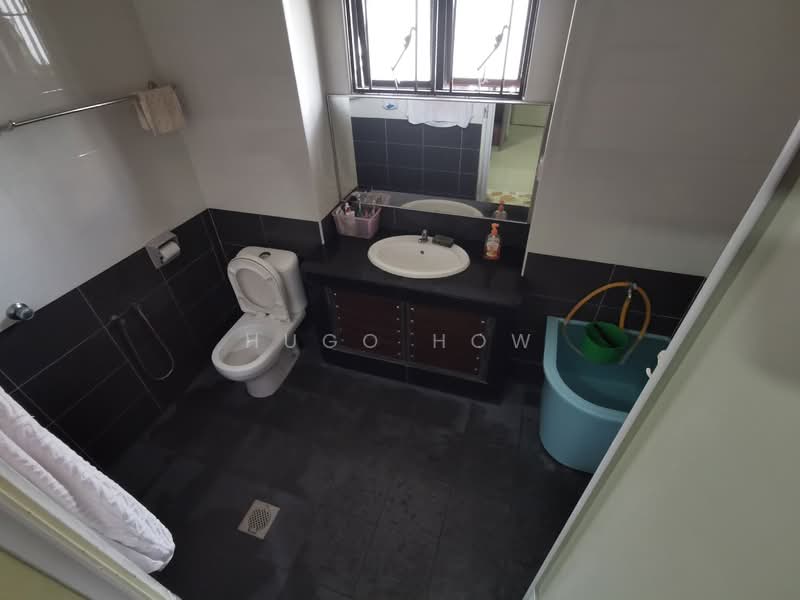Rumah Berkembar untuk Dijual di Laman Residen Kipark Sri Utara (Batu Caves) - Hugo How - Bathroom - PropertyGuru.com.my