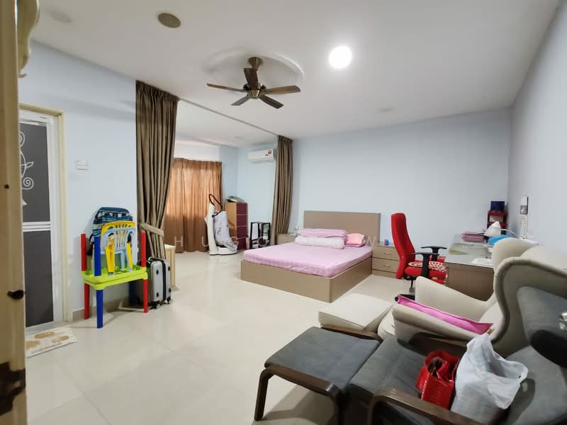 Rumah Berkembar untuk Dijual di Laman Residen Kipark Sri Utara (Batu Caves) - Hugo How - Bedroom - PropertyGuru.com.my