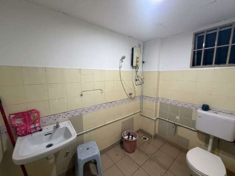 Kondominium untuk Disewa di Prima Setapak Condominium - Jeannie Teoh - Bathroom - PropertyGuru.com.my
