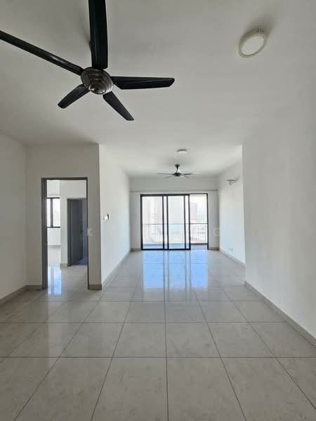 Condominium for Sale at Vila Vista - Key Ling - Living Room - PropertyGuru.com.my