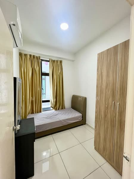 Servis Apartment untuk Disewa di D'Summit Residences - Mavis Hew - Bedroom - PropertyGuru.com.my