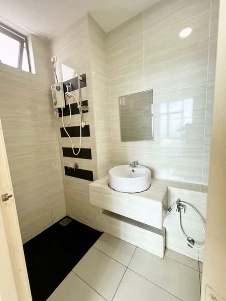 Servis Apartment untuk Disewa di D'Summit Residences - Mavis Hew - Bathroom - PropertyGuru.com.my