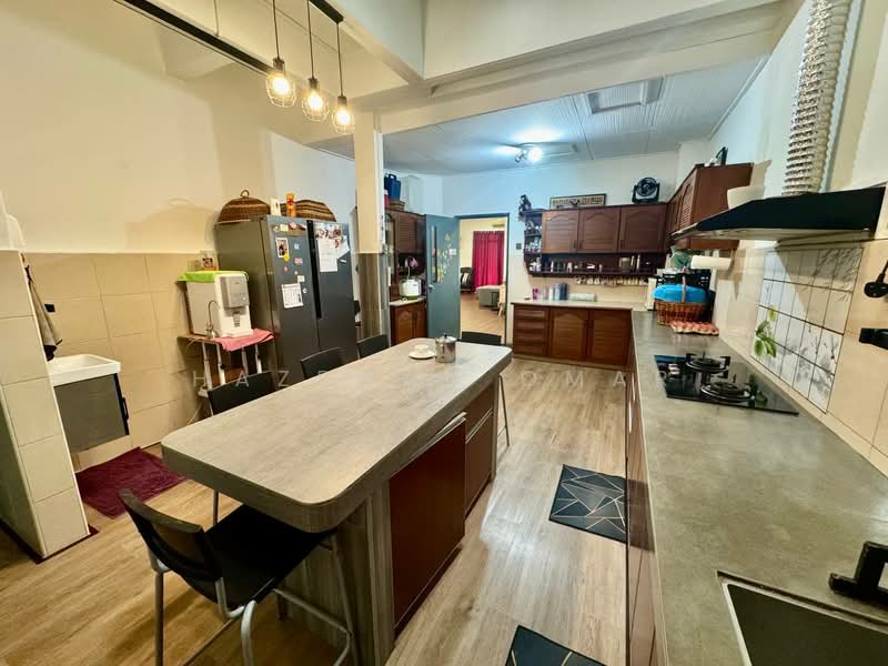 Rumah Teres 2 Tingkat untuk Dijual di Ampang (Selangor) - Hazeman Omar - Kitchen - PropertyGuru.com.my
