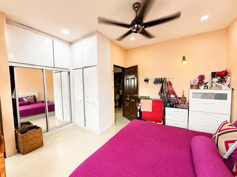 2-storey Terraced House for Sale in Sepang (Selangor) - Mohd Aizat Saiful Bahri - Bedroom - PropertyGuru.com.my