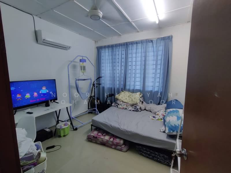 Rumah Teres 2 Tingkat untuk Dijual di Rawang (Selangor) - Noor Hidayah Mohamad Noor - Bedroom - PropertyGuru.com.my