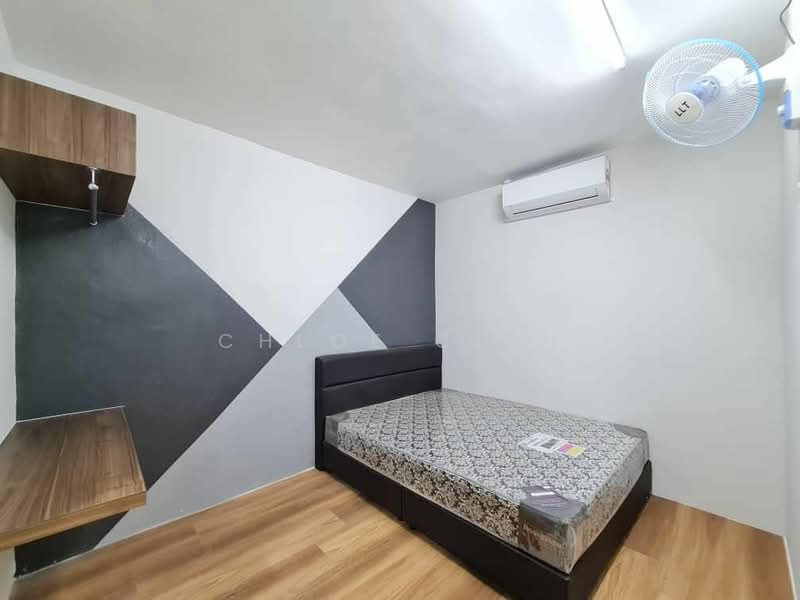 2-storey Terraced House for Sale in Taman Century (Johor Bahru) - Chloe Chin - Bedroom - PropertyGuru.com.my
