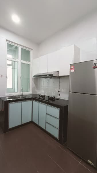 Kondominium untuk Disewa di M Condominium @ Larkin - Evelyn Tan - Kitchen - PropertyGuru.com.my