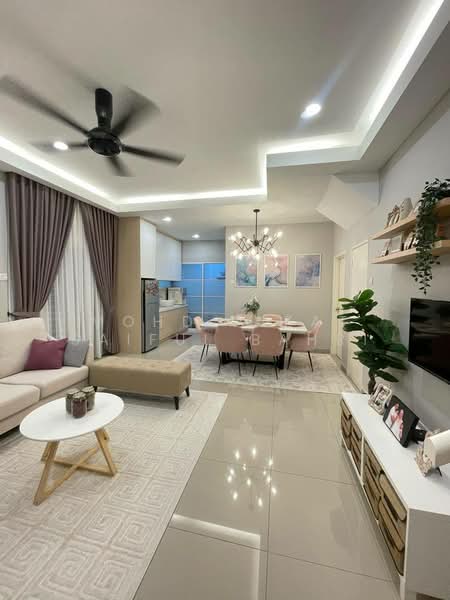 Cluster House for Sale in Sepang (Selangor) - Mohd Aizat Saiful Bahri - Living Room - PropertyGuru.com.my