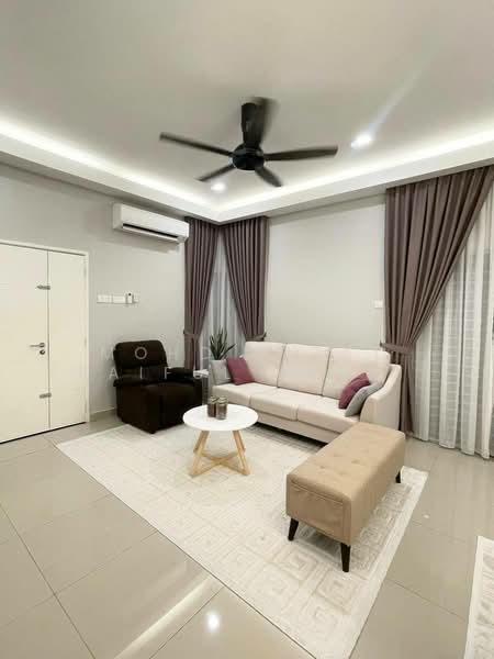 Cluster House for Sale in Sepang (Selangor) - Mohd Aizat Saiful Bahri - Living Room - PropertyGuru.com.my