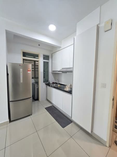 Apartment for Sale at Austin Suites (Permata Austin) - Jemie . - Kitchen - PropertyGuru.com.my