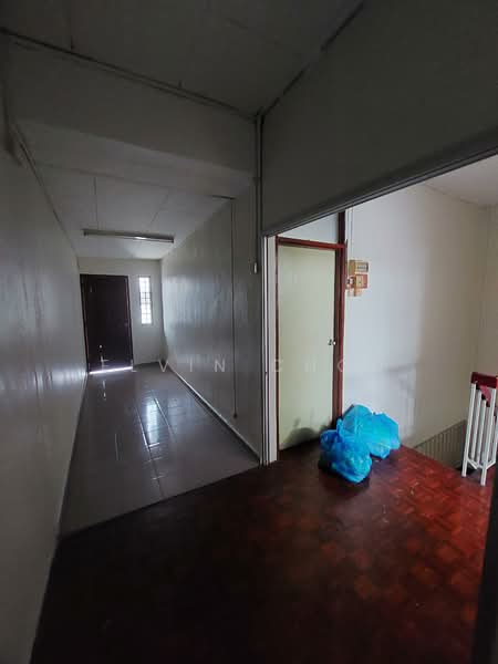 Rumah Teres 2 Tingkat untuk Dijual di Butterworth (Penang) - Elvin Choo - Corridor - PropertyGuru.com.my